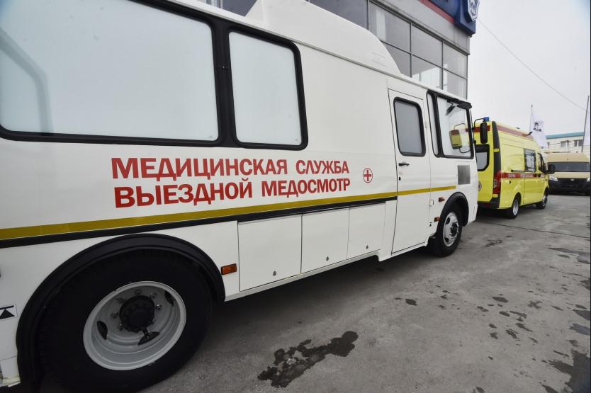 Фото В Новосибирской области 13 районных  больниц получили новые мобильные ФАПы 2
